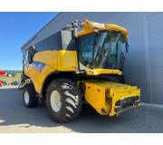 Комбайн New Holland CR 9070
