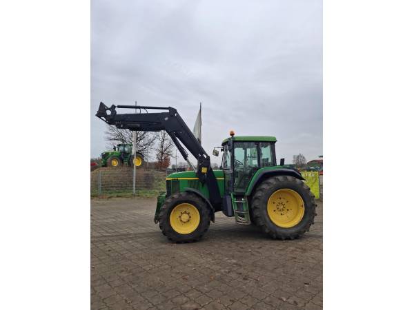 Трактор John Deere 6610 (2001)