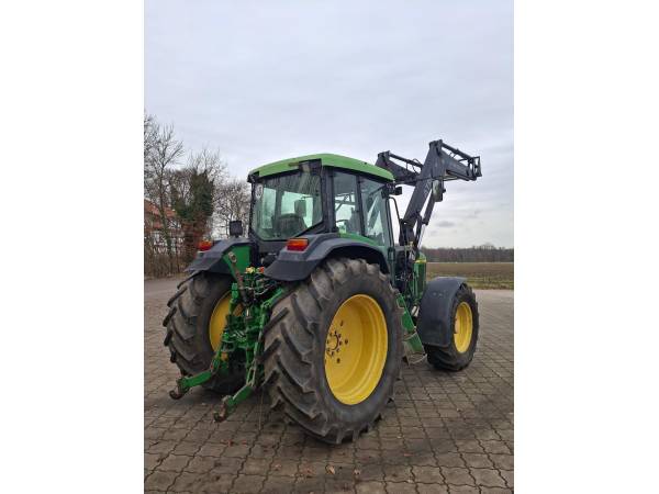 Трактор John Deere 6610 (2001)