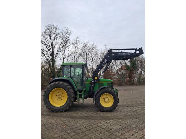 Трактор John Deere 6610 (2001)