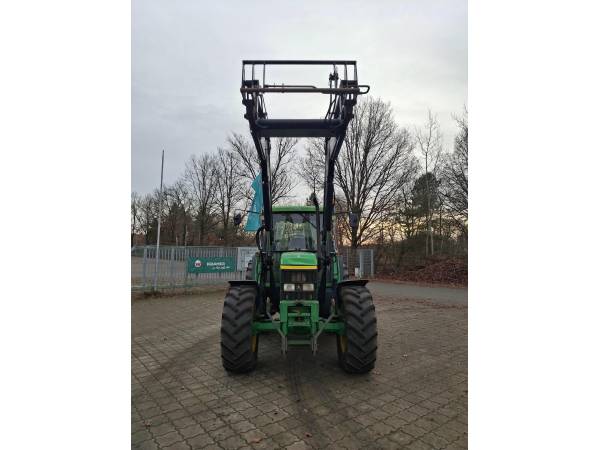 Трактор John Deere 6610 (2001)