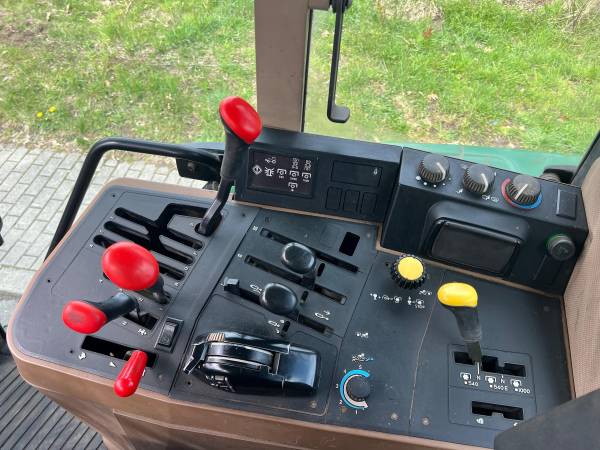 Трактор John Deere 6300 (1996)