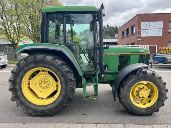 Трактор John Deere 6300 (1996)