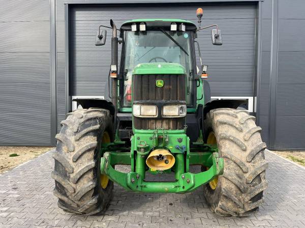 Трактор John Deere 6920 (2003)