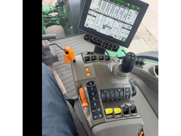 Трактор John Deere 8R 370 (2021)