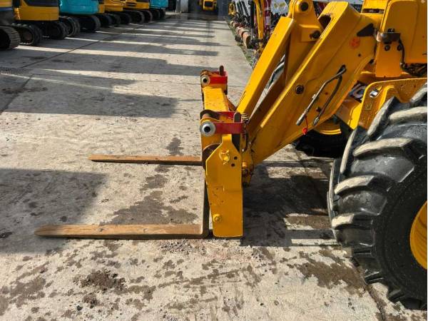 Навантажувач JCB 531-70 (2019)
