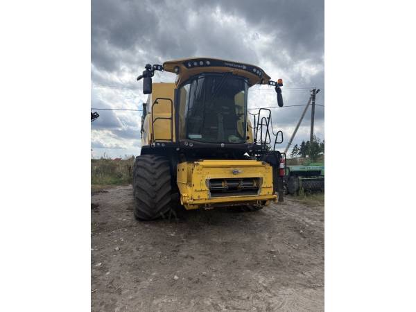 Комбайн New Holland CR 890 (2021)