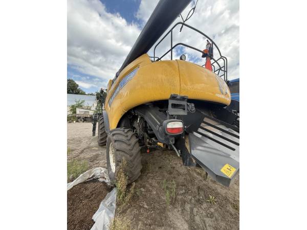 Комбайн New Holland CR 890 (2021)
