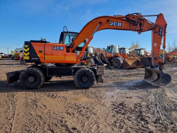 Экскаватор JCB JS 160W (2004)