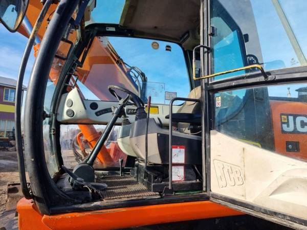 Экскаватор JCB JS 160W (2004)