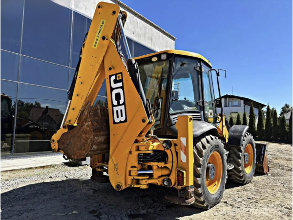 Экскаватор-погрузчик JCB 4CX (2010)