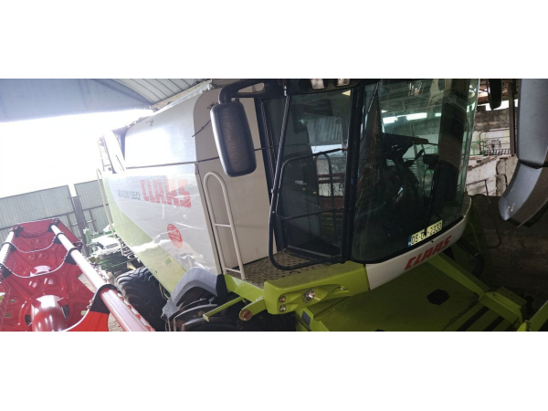 Комбайн Claas Lexion 560 (2005)