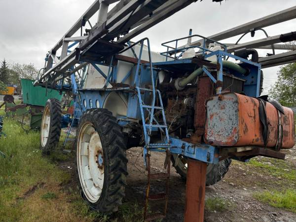 Самохідний обприскувач Matrot M44D 150