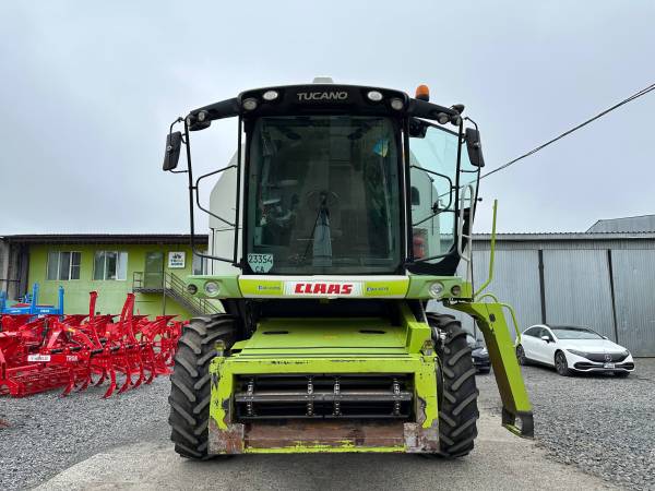 Комбайн Claas Tucano 440 (2011)