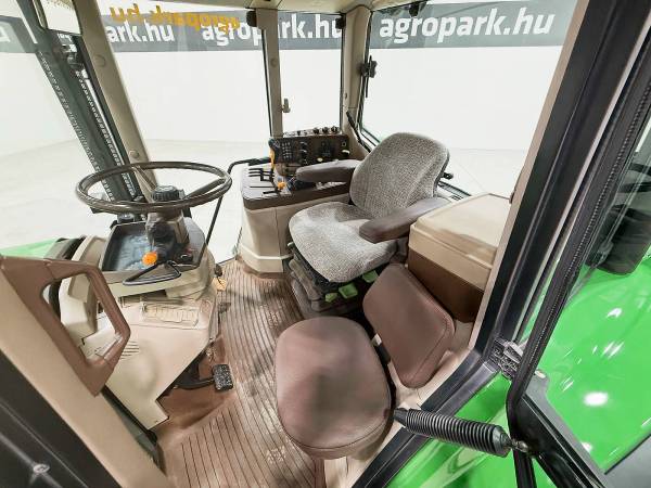 Трактор John Deere 6920 (2003)