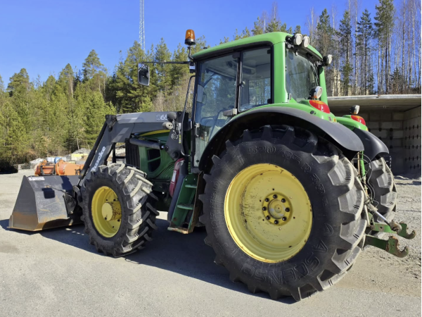 Трактор John Deere 6830 (2012)
