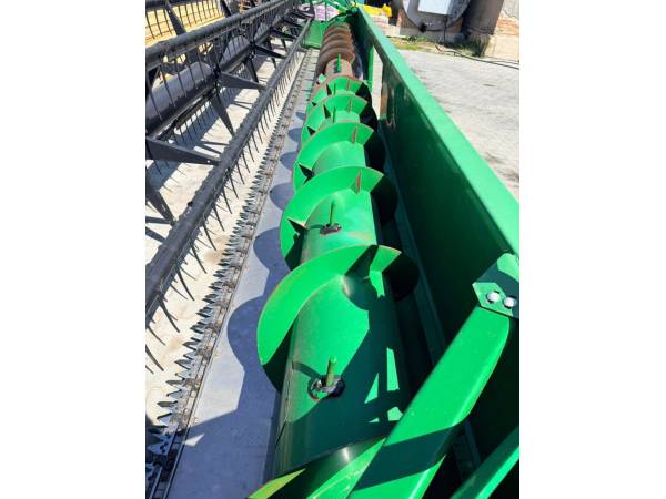 Жатка John Deere 630F HydraFlex (2010)