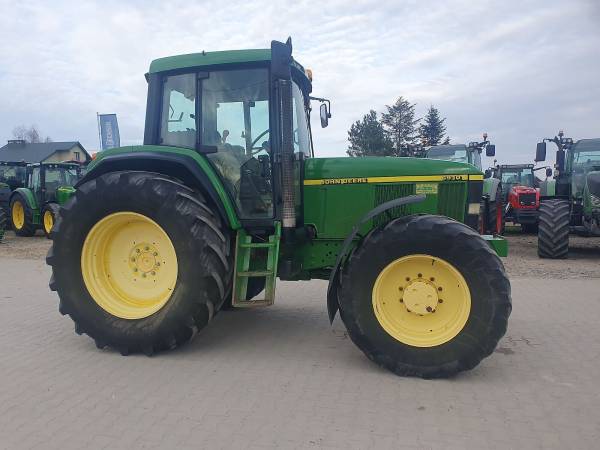 Трактор John Deere 6910 (2001)