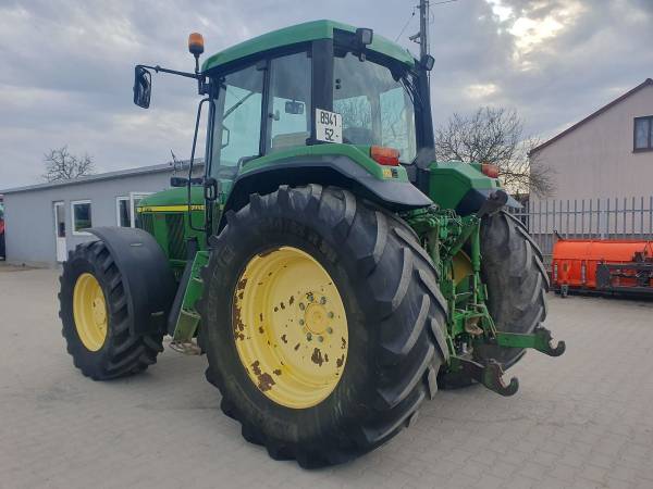 Трактор John Deere 6910 (2001)