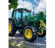 Трактор John Deere 6110