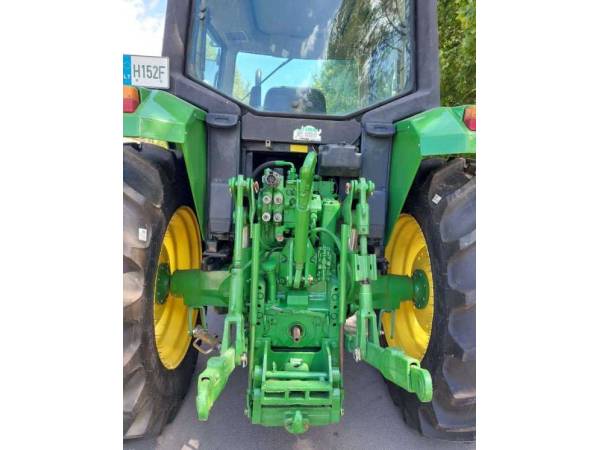 Трактор John Deere 6110 (2002)