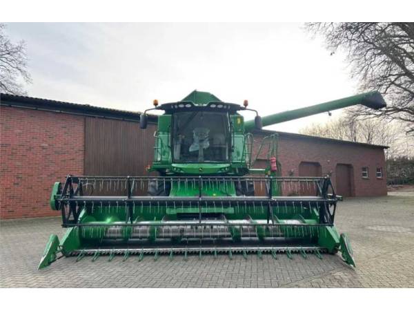 Комбайн John Deere W540 (2012)