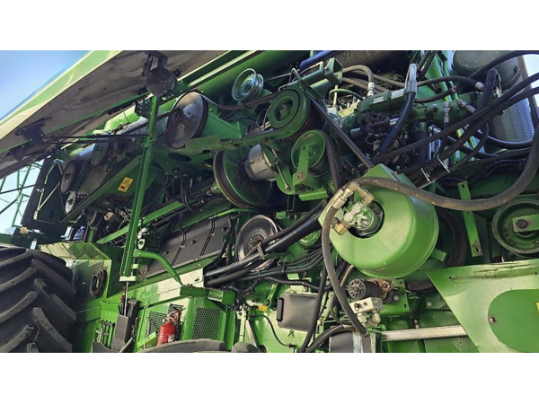 Комбайн John Deere S690i (2008)
