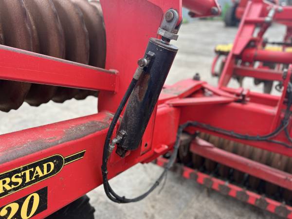 Дисковая борона Vaderstad Carrier 820 (2011)