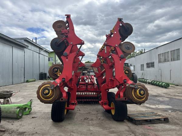 Дисковая борона Vaderstad Carrier 820 (2011)