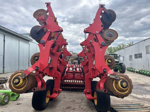 Дисковая борона Vaderstad Carrier 820 (2011)