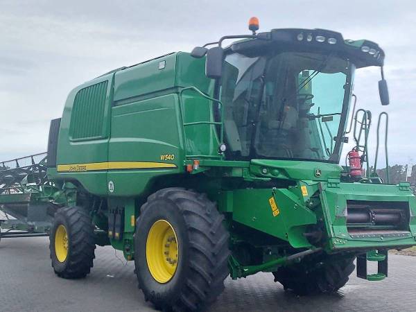 Комбайн John Deere W540 (2016)