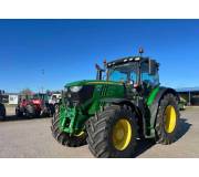 Трактор John Deere 6215R