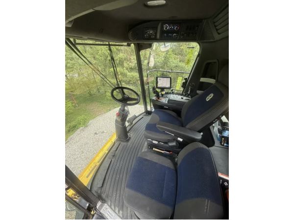 Комбайн New Holland CR9.90 (2022)