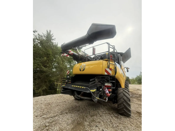 Комбайн New Holland CR9.90 (2022)