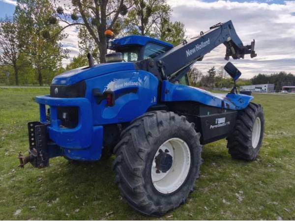 Навантажувач New Holland LM 435 (2006)