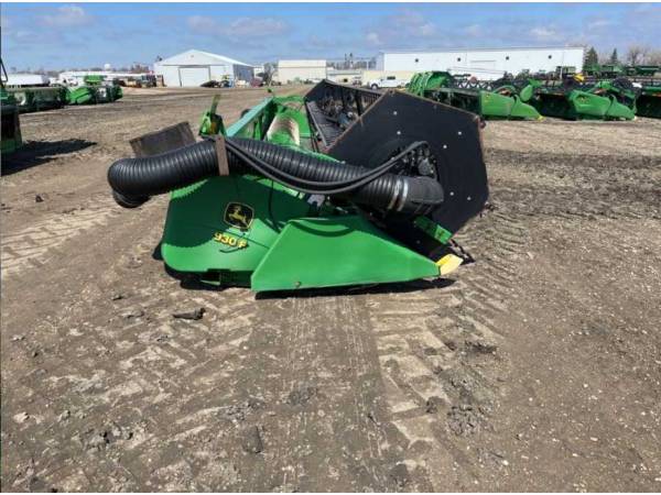 Жниварка John Deere 930F (2002)