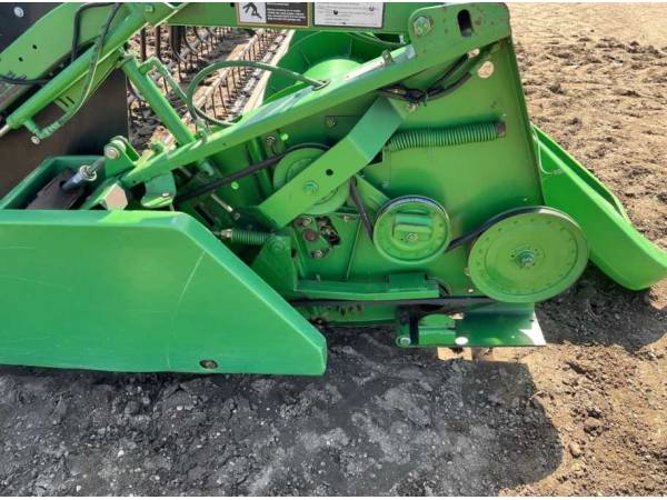 Жниварка John Deere 930F (2002)