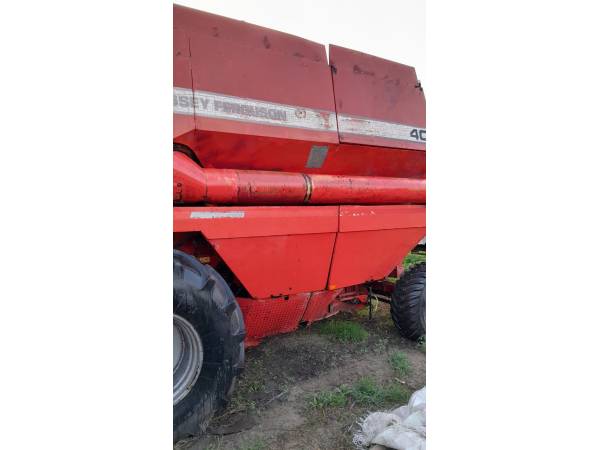 Комбайн Massey Ferguson 40 (1995)