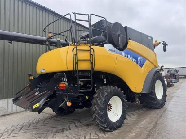 Комбайн New Holland CR 9070 (2011)