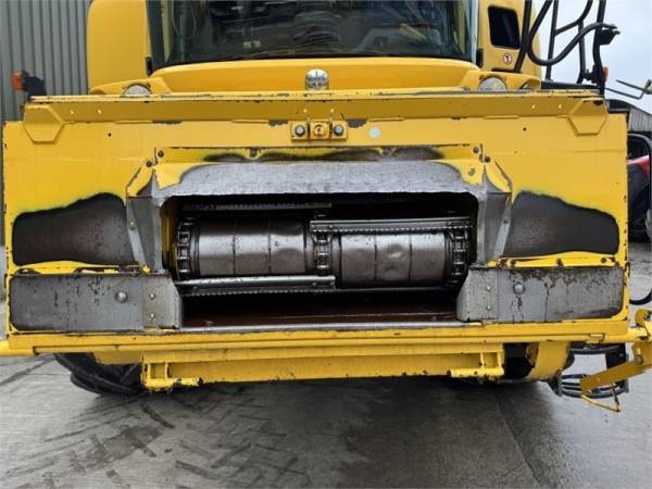 Комбайн New Holland CR 9070 (2011)