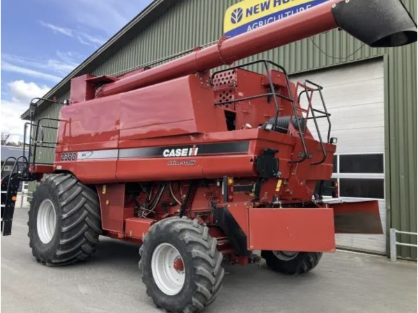 Комбайн Case IH 2388 (2008)