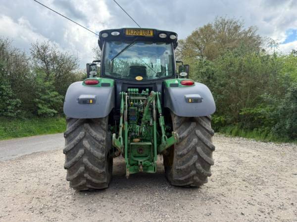 Трактор John Deere 6215R (2020)
