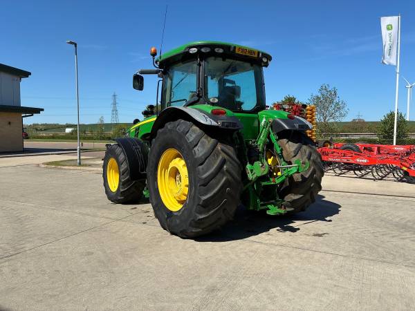 Трактор John Deere 8310 R (2012)