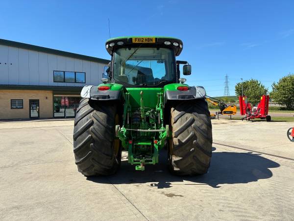 Трактор John Deere 8310 R (2012)