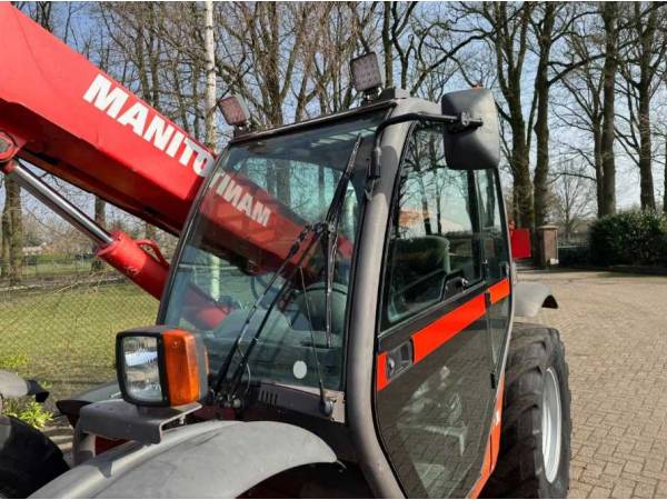 Навантажувач Manitou MLT 627 (2008)
