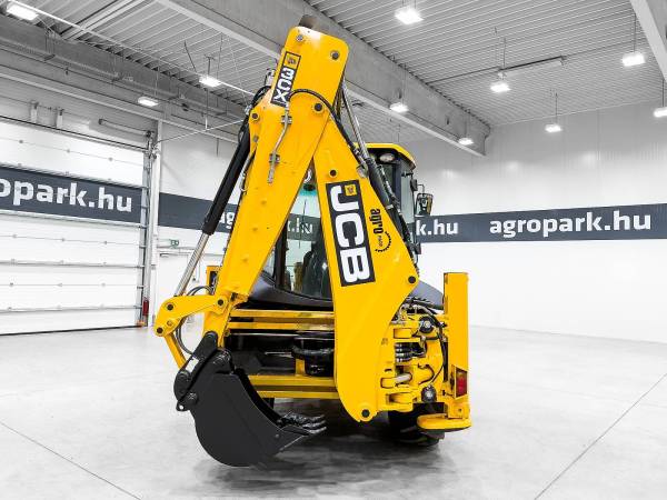 Екскаватор-навантажувач JCB 3CX (2018)