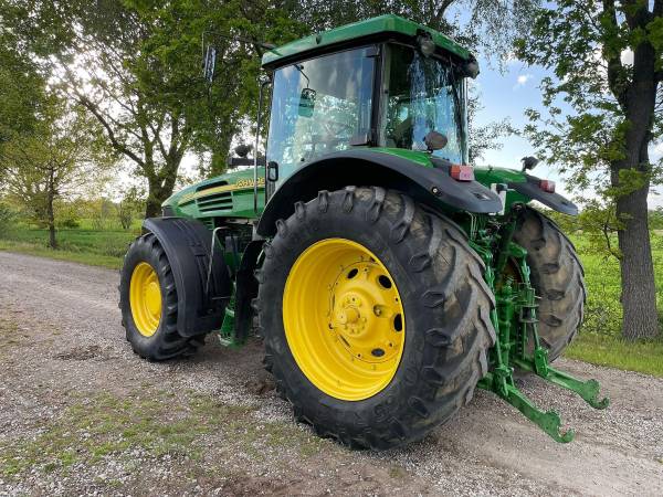 Трактор John Deere 7820 (2004)