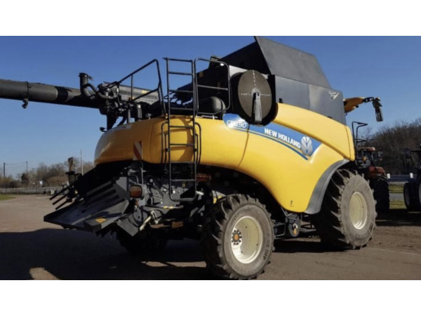 Комбайн New Holland CR 8.90 (2016)