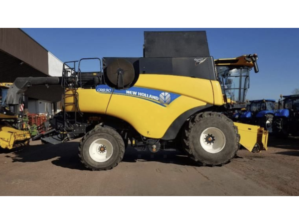Комбайн New Holland CR 8.90 (2016)