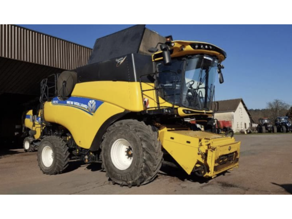 Комбайн New Holland CR 8.90 (2016)